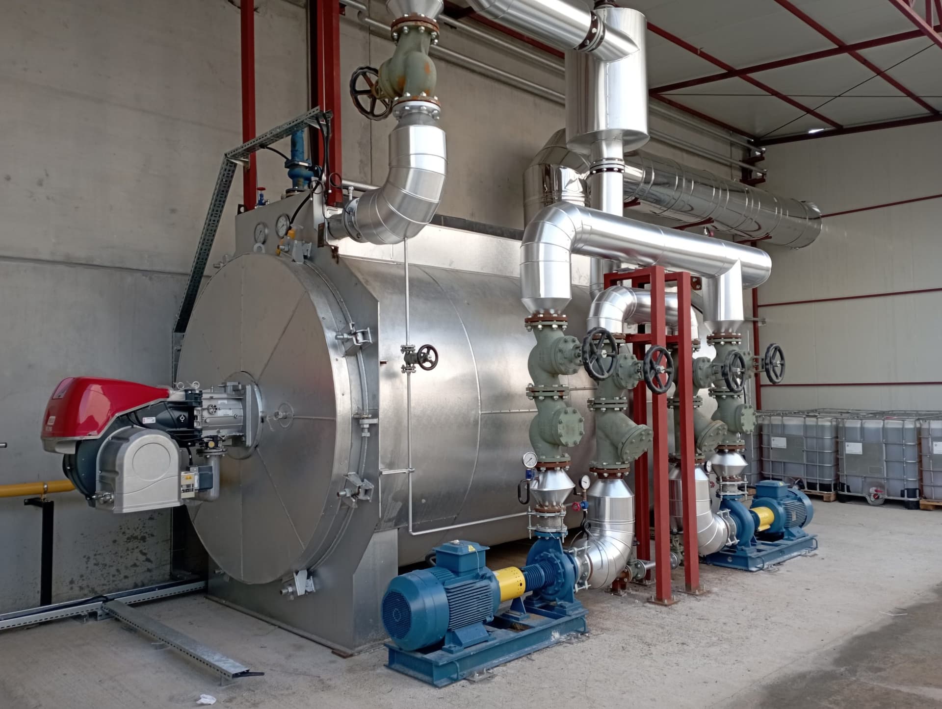 Thermal oil heater, burner and pump group, site installation